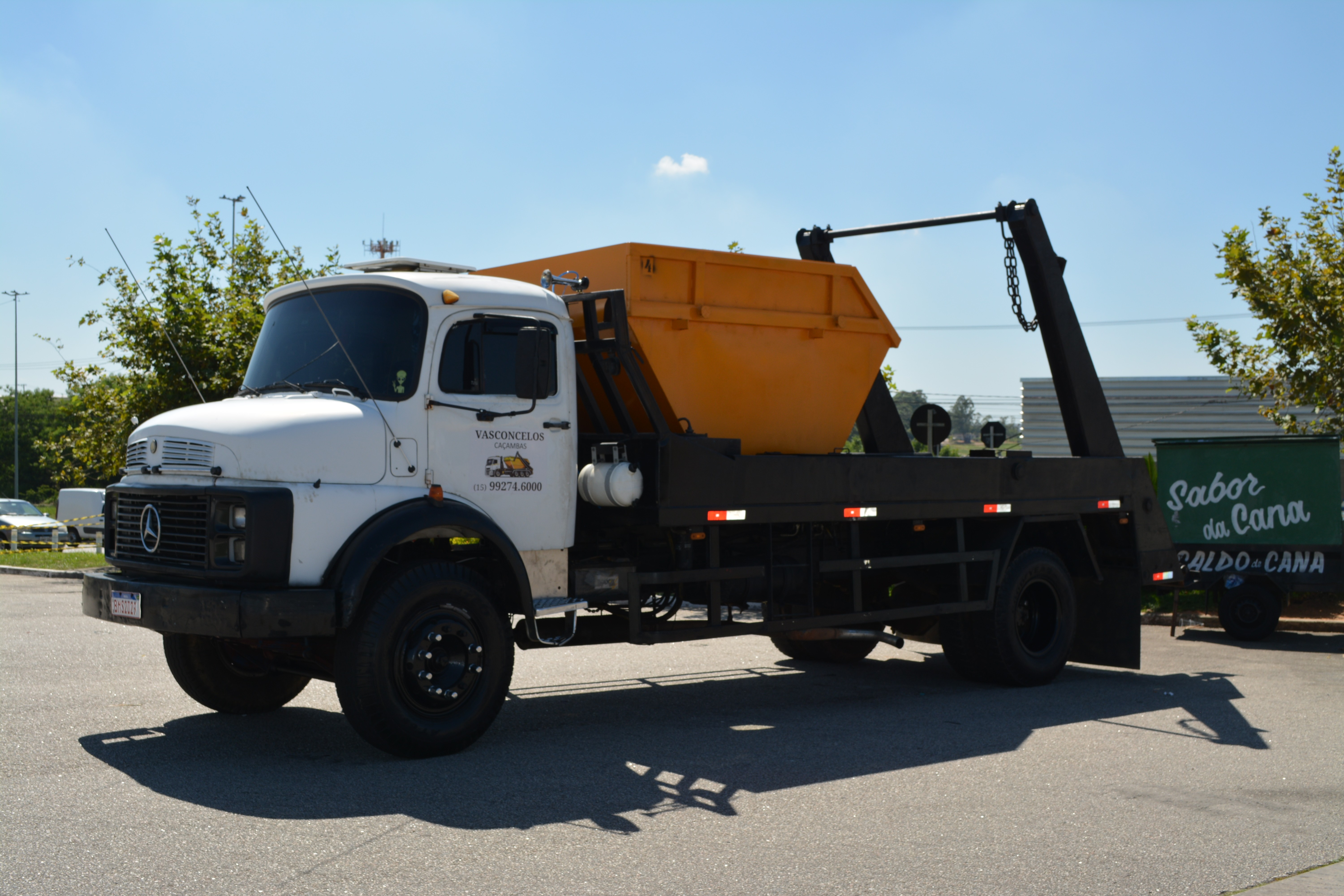 Caminhão Vasconcelos Caçambas